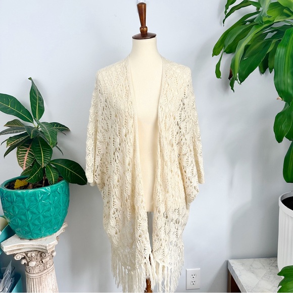 🌾Crochet Bohemian Shawl Poncho Duster, Stevie Nicks, 70’s Altard State Hippie - Picture 4 of 9